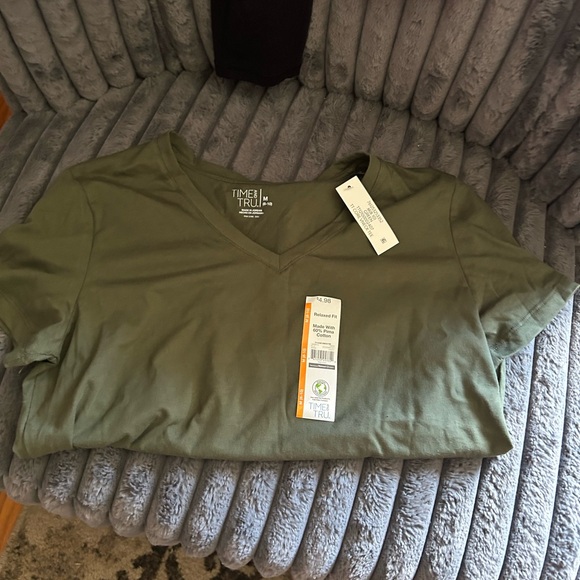 Set of 3 BNWT Time and Tru Women's Short Sleeve Tees M - Picture 5 of 6